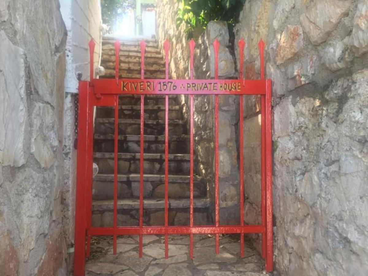 Kiveri 1876 Traditional Seafront Cottage Εξωτερικό φωτογραφία