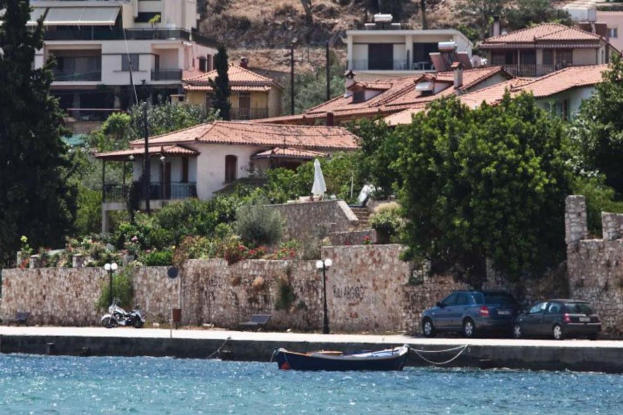 Kiveri 1876 Traditional Seafront Cottage Εξωτερικό φωτογραφία